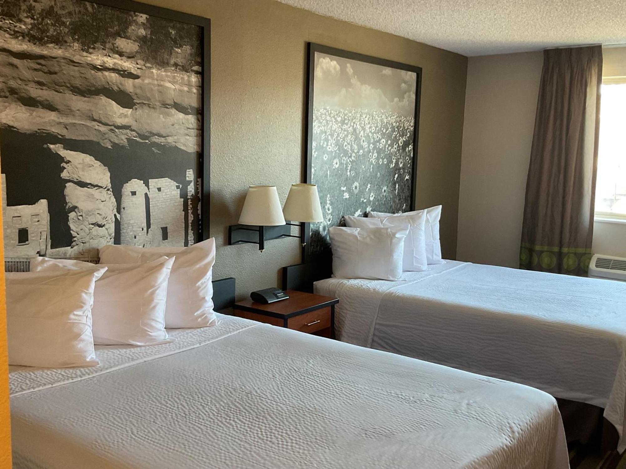 Super 8 By Wyndham Colorado Springs Airport Motel Dış mekan fotoğraf